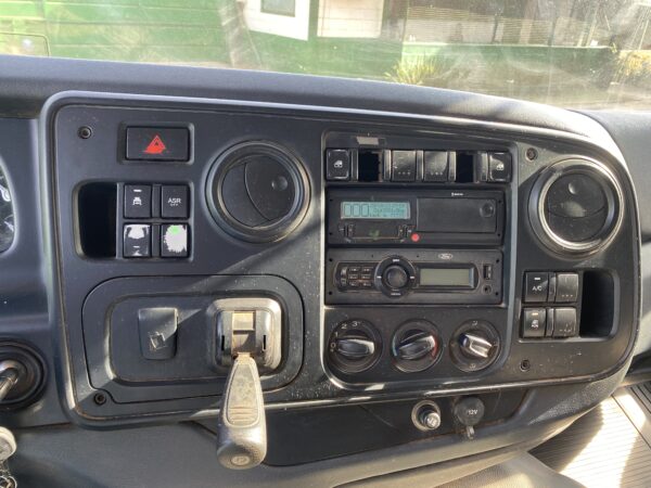 Caminhão Ford 1723 Kolector - Ano 2016/2017 - Imagem 9