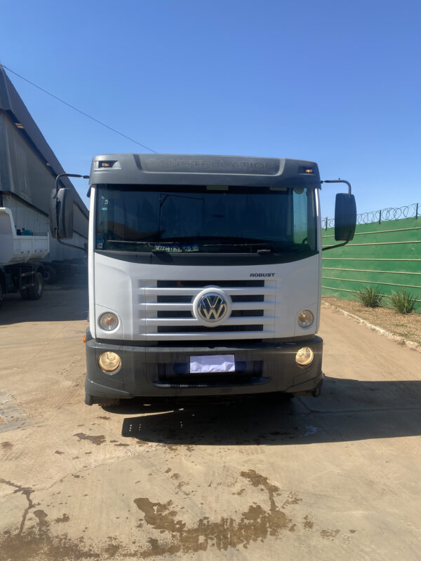 Volkswagen 17.260 - 2021/2022 - R$316.475,16