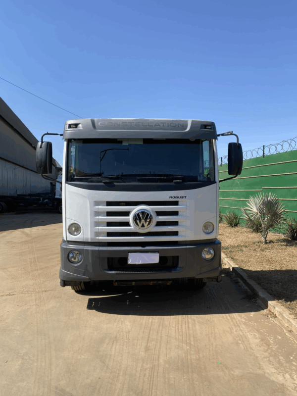 Volkswagen 17.260 - 2021/2022 - R$316.475,16