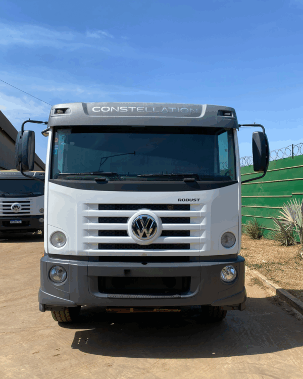 Volkswagen 17.260 - 2021/2022 - R$316.475,16