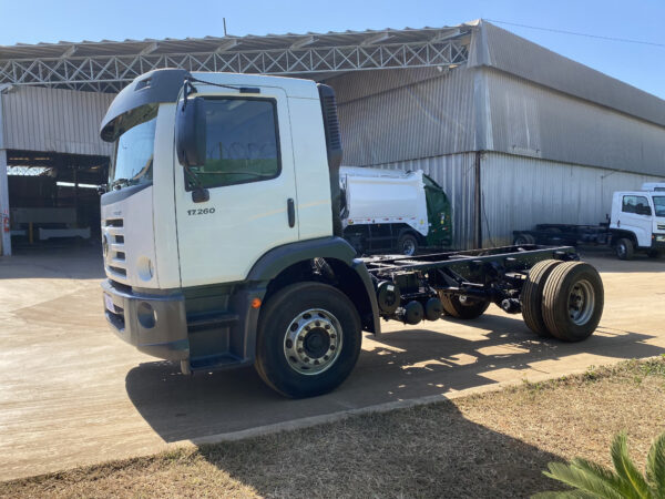 Volkswagen 17.260 - 2021/2022 - R$316.475,16 - Imagem 2