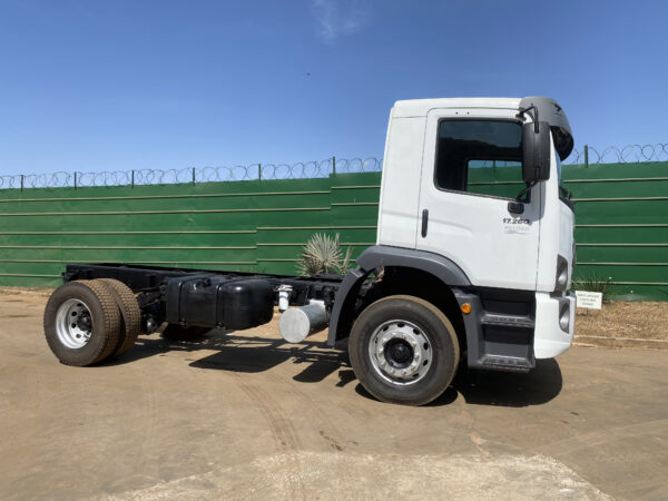 Volkswagen 17.260 - 2020/2021 - R$ 297.713,70 - Imagem 7