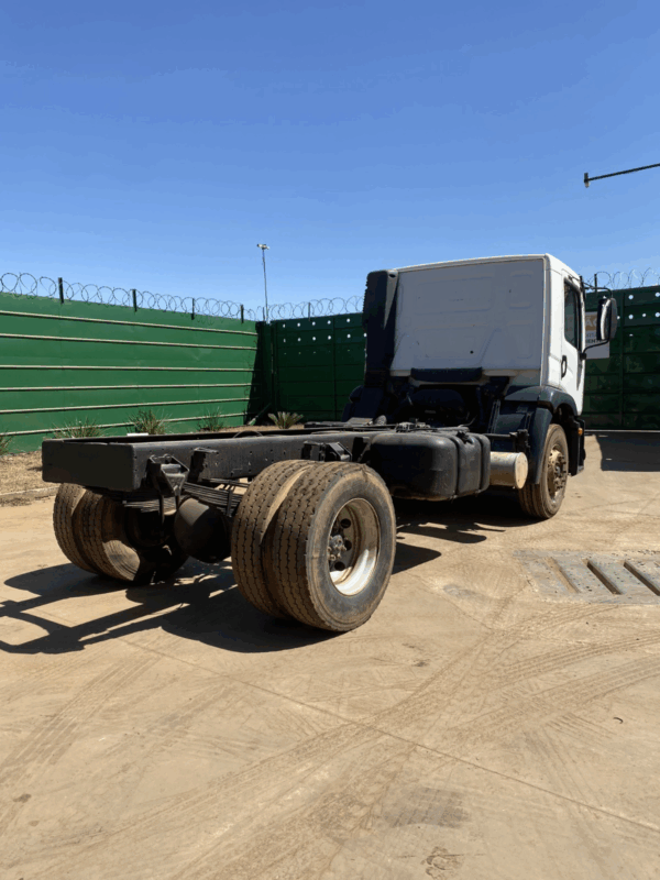 Volkswagen 17.260 - 2021/2022 - R$316.475,16 - Imagem 4