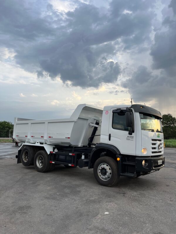 Volkswagen 17.260 - 2019/2020 - R$350.000,00