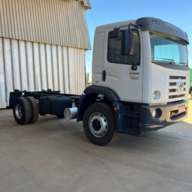 Volkswagen 17.260 21/22 157.754 KM - R$300.142,96