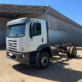 Volkswagen 17.260 21/22 129.655 KM - R$300.142,96