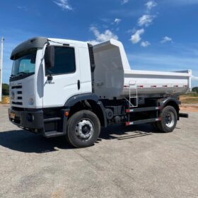 VW 17260 20/21 com Caçamba Basculante Ação Direta 06-08m - R$357.602,0